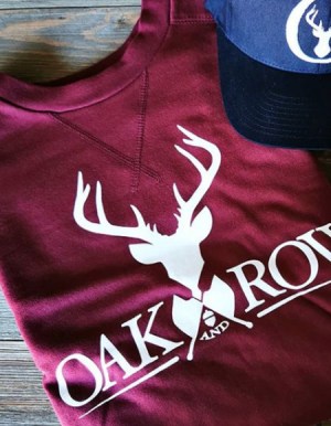 Waterside Crewneck Sweater in Burgundy